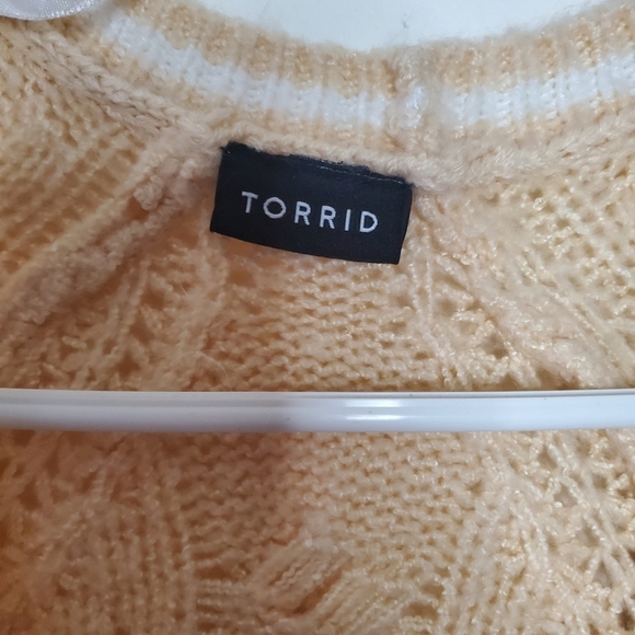 Torrid Cableknit Boyfriend Cardigan Size 2 - Picture 7 of 13